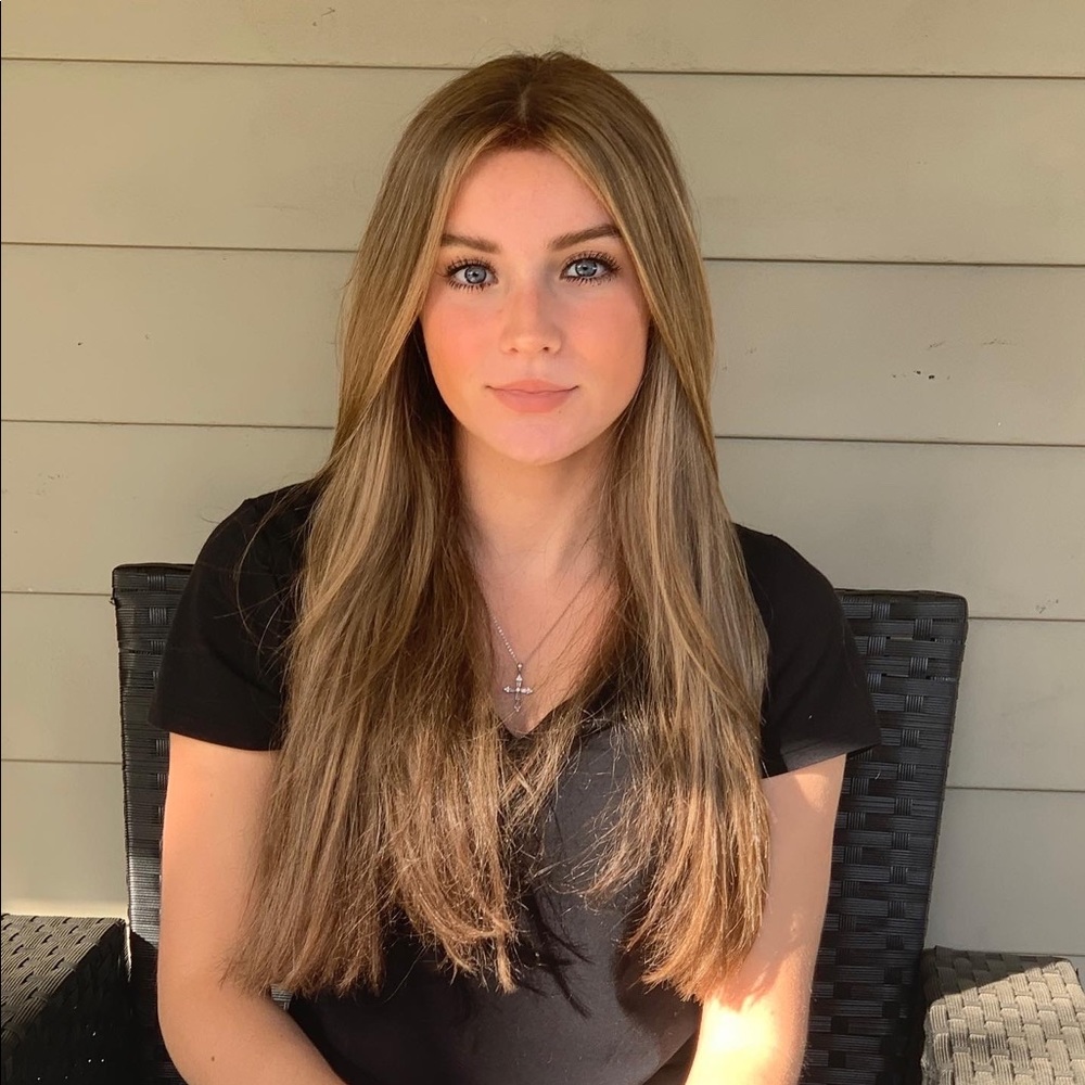 Meet your Posher, Christina